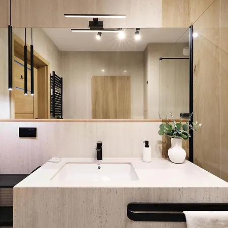 Pychowicka 3b By Homeprime Apartman *